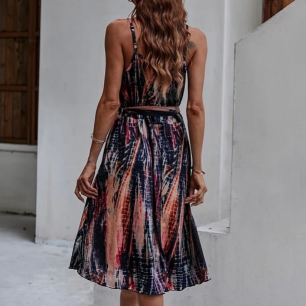 🆕LAST ONE!🛍 Date Night Tie-Dye Dress - Picture 3 of 5